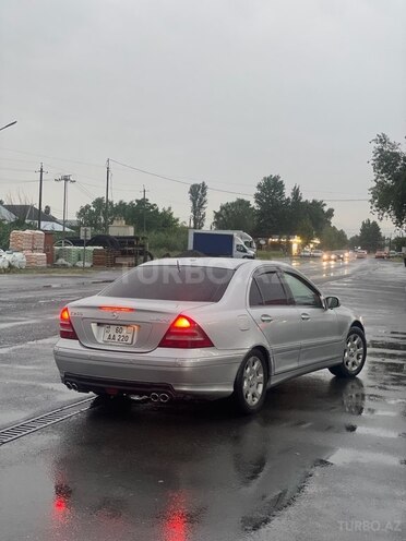 Mercedes C 280 2006, 450,000 km - 2.8 л - Xudat