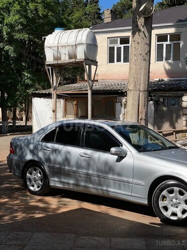 Mercedes C 280 2006, 450,000 km - 2.8 л - Xudat
