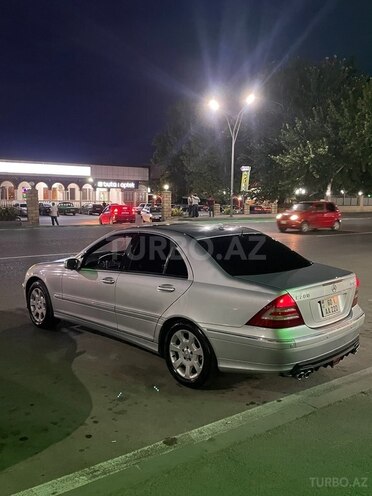 Mercedes C 280 2006, 450,000 km - 2.8 л - Xudat