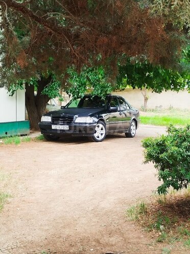 Mercedes C 220 d 1997, 630,000 km - 2.2 l - Goranboy