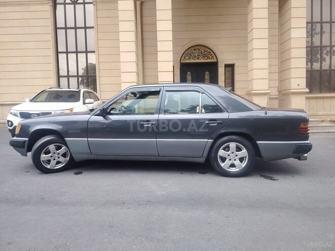 Mercedes E 250 1993, 817,229 km - 2.5 l - Şəki