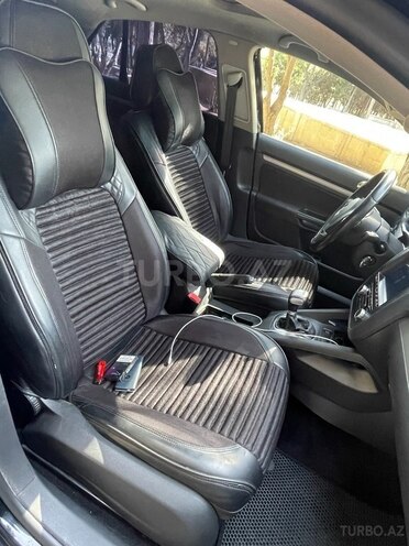 Volkswagen Jetta-10