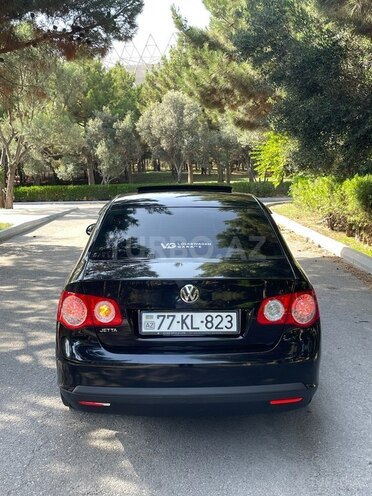 Volkswagen Jetta-5