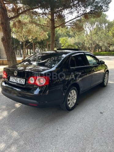 Volkswagen Jetta-7