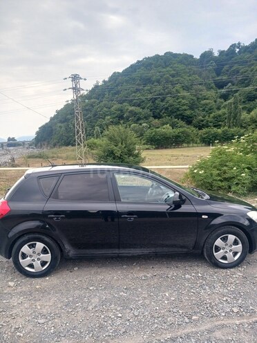 Kia Ceed 2008, 288,000 km - 1.6 л - Qəbələ