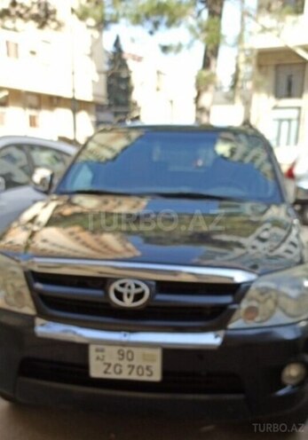 Toyota Fortuner-1