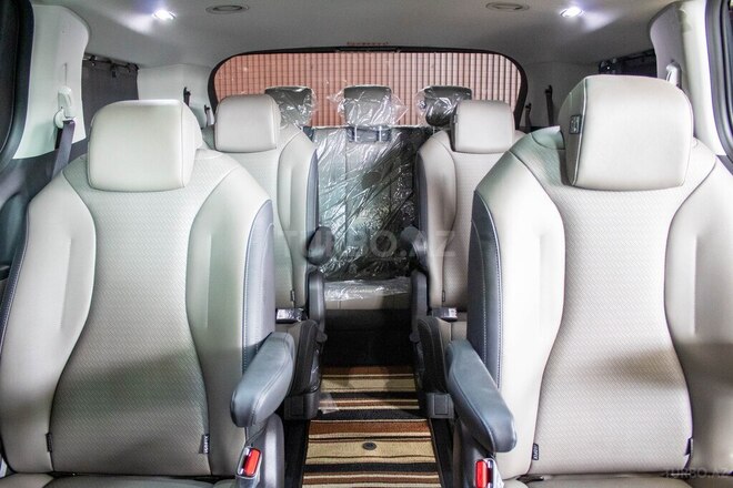 Kia Carnival-14