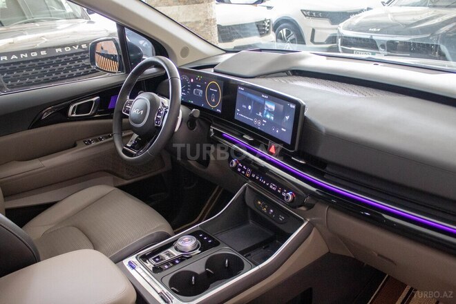 Kia Carnival-13