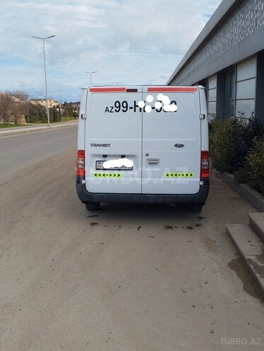 Ford Transit-2