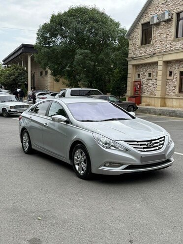 Hyundai Sonata 2010, 198,000 km - 2.0 l - Şamaxı