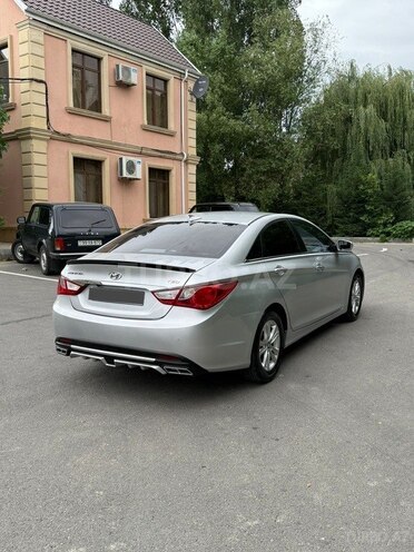 Hyundai Sonata 2010, 198,000 km - 2.0 l - Şamaxı