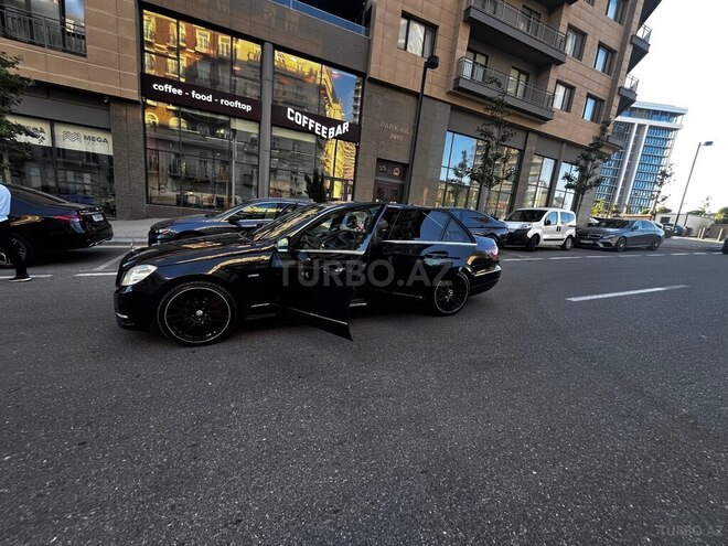 Mercedes E 220 d 2011, 218,000 km - 2.2 l - Bakı