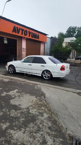 Mercedes C 200 1995, 384,000 km - 2.0 l - Mingəçevir