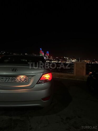 Hyundai Accent 2016, 230,000 km - 1.6 l - Bakı