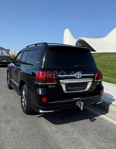 Toyota Land Cruiser-4