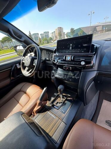 Toyota Land Cruiser-12