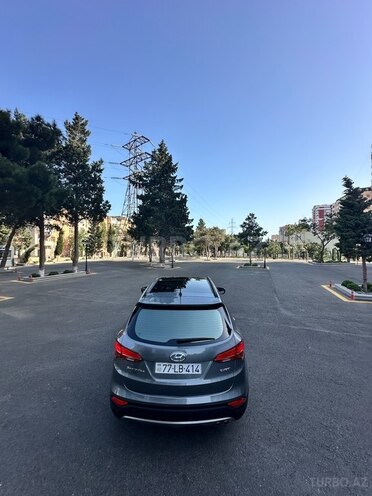 Hyundai Santa Fe-14