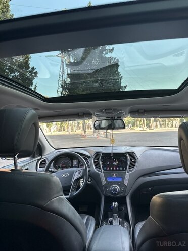 Hyundai Santa Fe-10