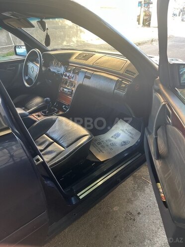 Mercedes E 220 d 1999, 455,555 km - 2.2 l - Bakı