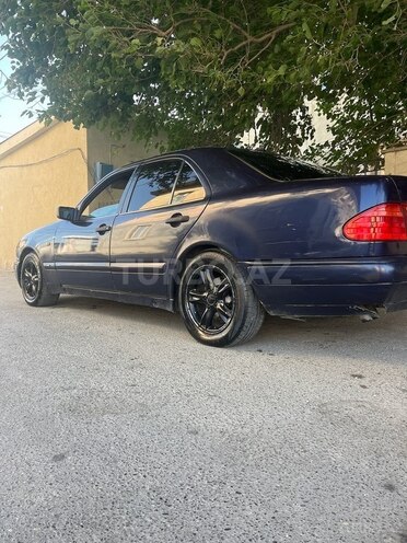 Mercedes E 220 d 1999, 455,555 km - 2.2 l - Bakı