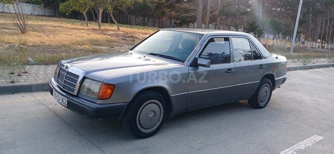 Mercedes E 200 d 1993, 234,123 km - 2.0 л - Bakı