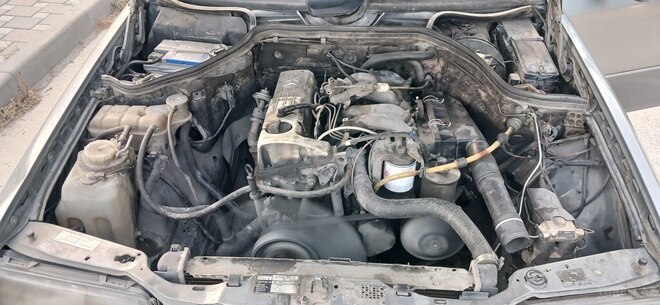 Mercedes E 200 d 1993, 234,123 km - 2.0 л - Bakı