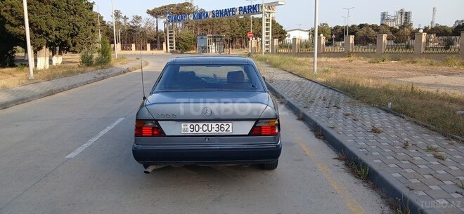 Mercedes E 200 d 1993, 234,123 km - 2.0 л - Bakı