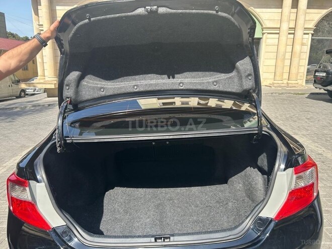 Toyota Camry-7