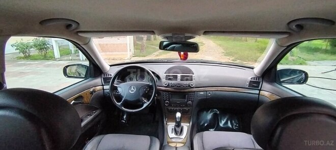 Mercedes E 220 d 2002, 406,660 km - 2.2 l - Masallı
