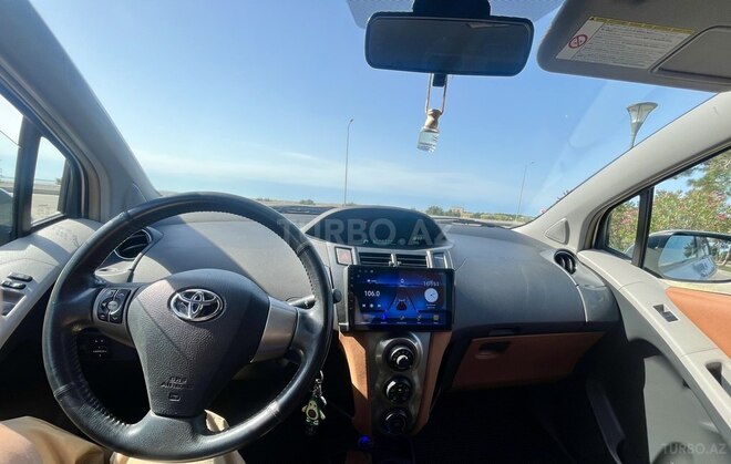 Toyota Yaris 2011, 96,000 km - 1.3 l - Bakı