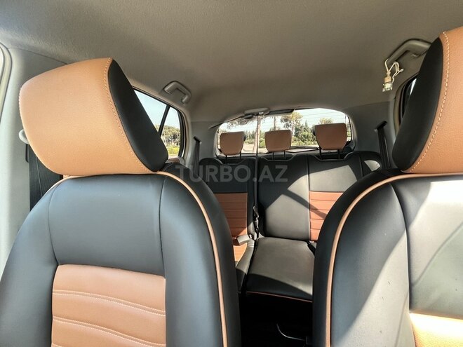 Toyota Yaris 2011, 96,000 km - 1.3 l - Bakı