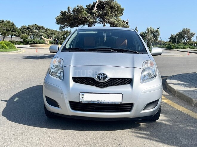 Toyota Yaris 2011, 96,000 km - 1.3 l - Bakı