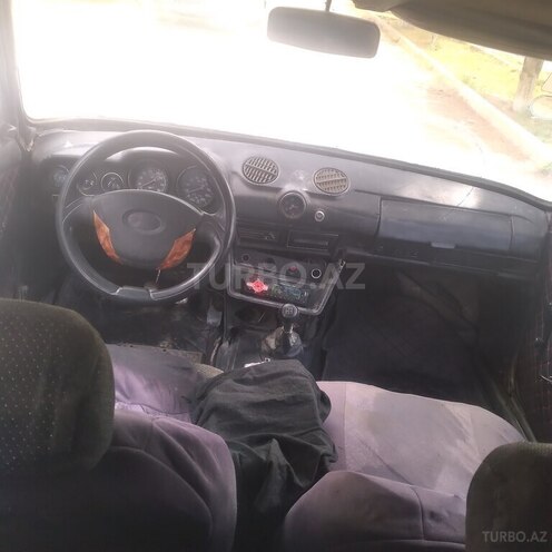 LADA (VAZ) 2106 1984, 24,700 km - 1.5 л - Salyan
