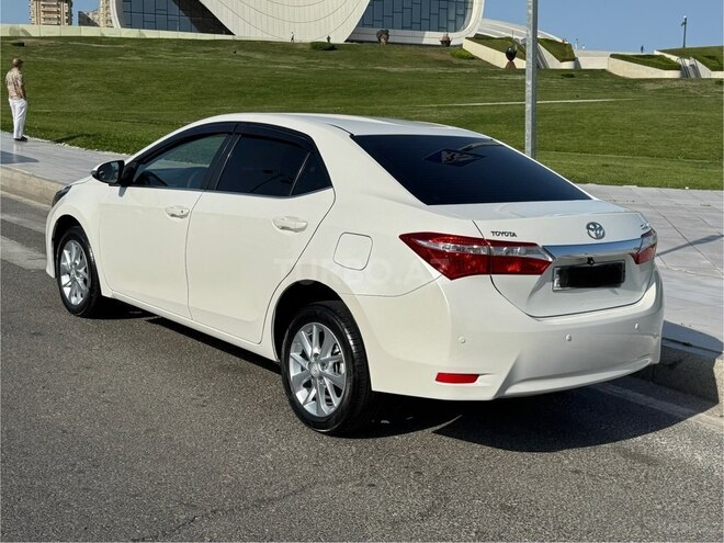 Toyota Corolla 2014, 198,000 km - 1.6 l - Bakı