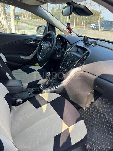 Opel Astra 2011, 423,200 km - 1.7 l - Bakı