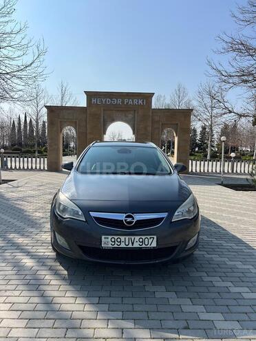 Opel Astra 2011, 423,200 km - 1.7 l - Bakı