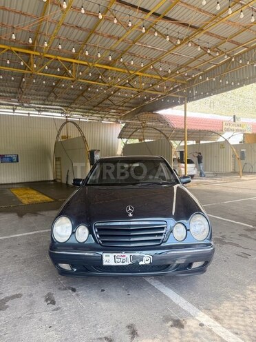 Mercedes E 270 1999, 420,000 km - 2.7 л - Bakı
