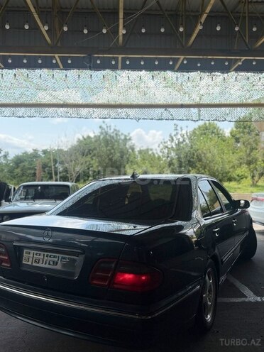 Mercedes E 270 1999, 420,000 km - 2.7 л - Bakı