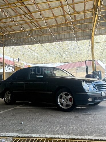 Mercedes E 270 1999, 420,000 km - 2.7 л - Bakı