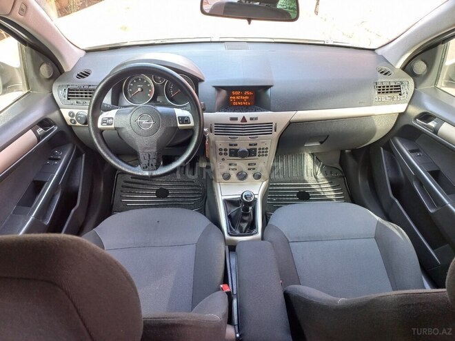Opel Astra-12