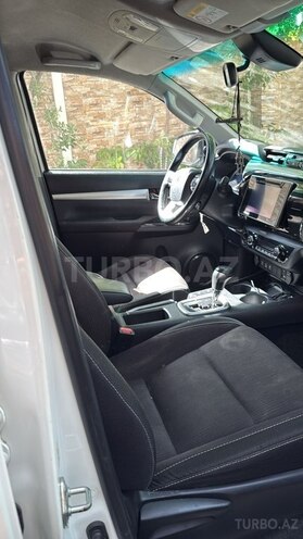 Toyota Hilux 2018, 132,000 km - 2.4 l - Bakı