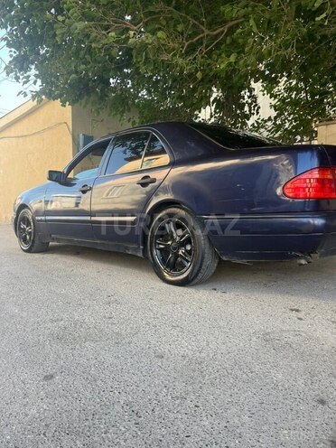 Mercedes E 220 d 1999, 311,000 km - 2.2 л - Bakı
