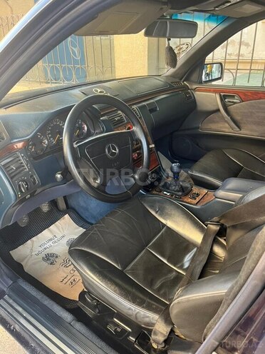 Mercedes E 220 d 1999, 311,000 km - 2.2 л - Bakı