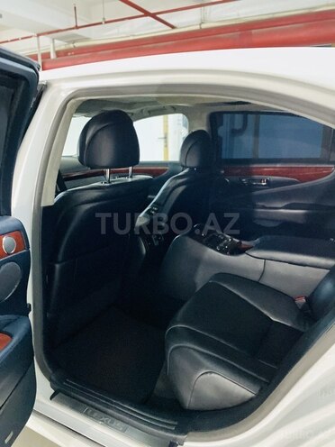 Lexus LS 460 2008, 287,000 km - 4.6 l - Bakı