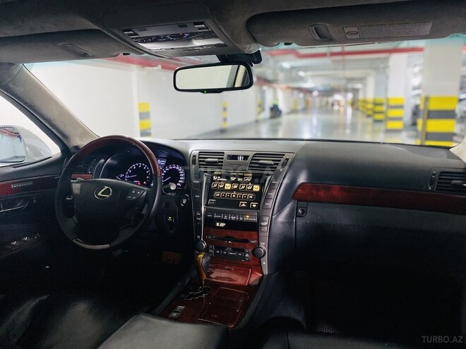 Lexus LS 460 2008, 287,000 km - 4.6 l - Bakı
