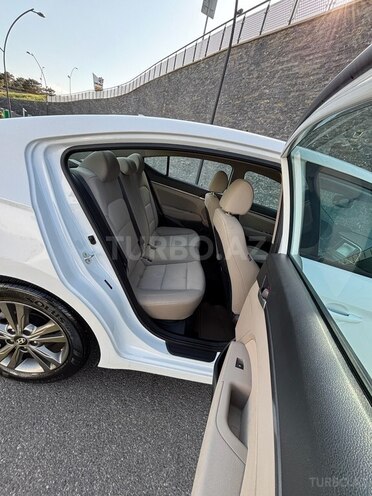 Hyundai Elantra 2017, 74,357 km - 2.0 l - Bakı