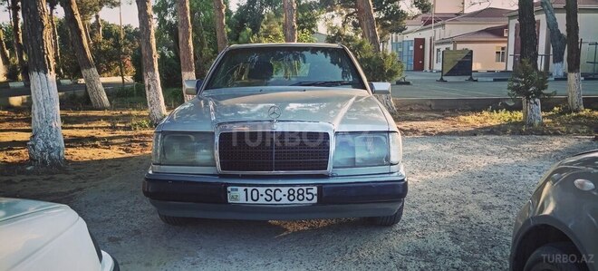Mercedes E 200 d 1991, 356,895 km - 2.0 л - Bakı