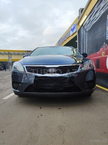 Kia Ceed 2009, 301,000 km - 1.4 л - Gəncə