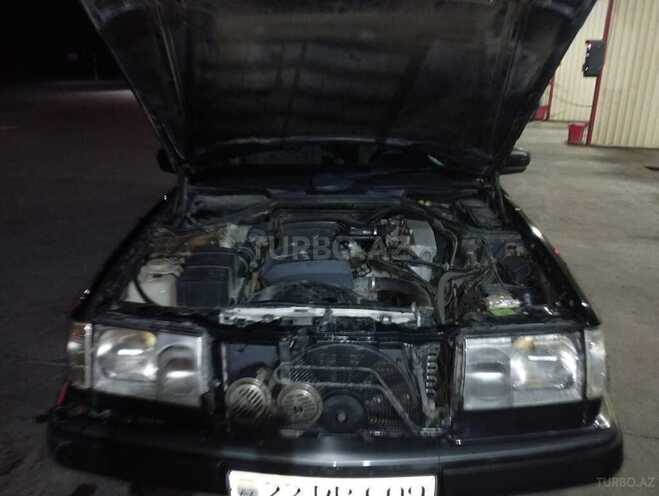 Mercedes E 220 1993, 260,000 km - 2.2 l - Goranboy