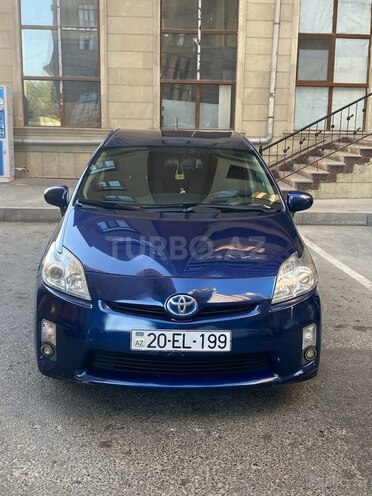 Toyota Prius-13